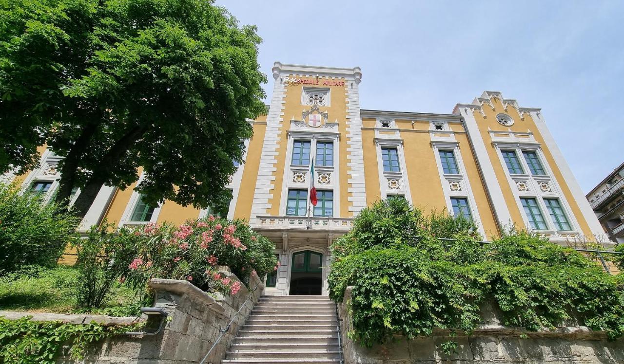 Charming Studios In Trieste *